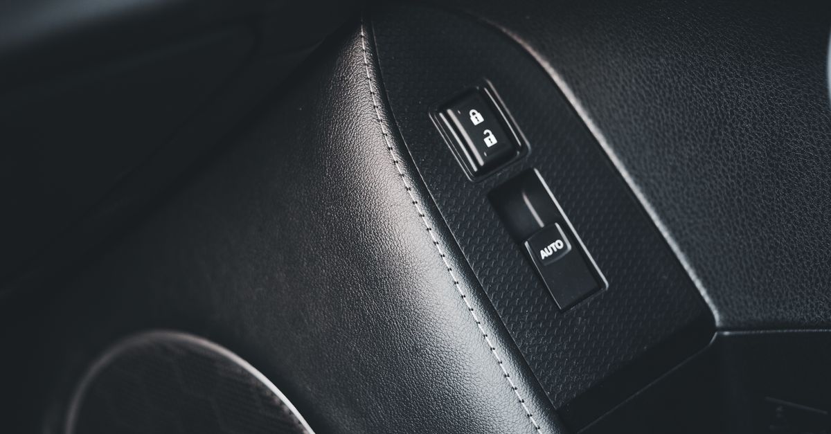 Acura car key fob — Shirleylocksmithpro