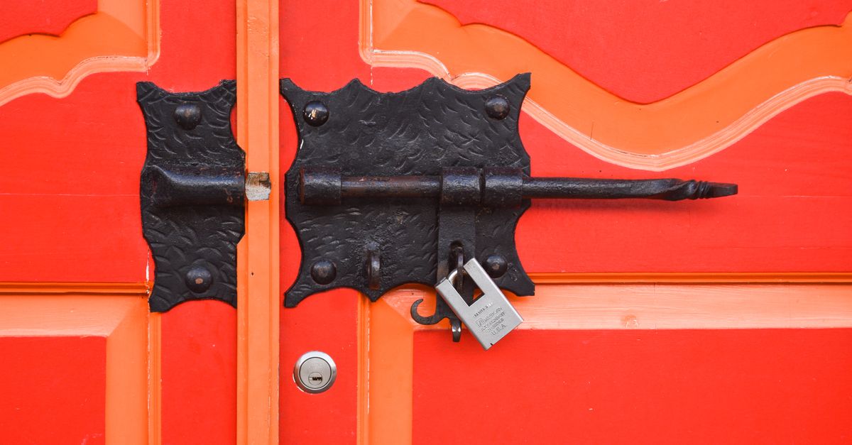 door lock repair home — Shirleylocksmithpro
