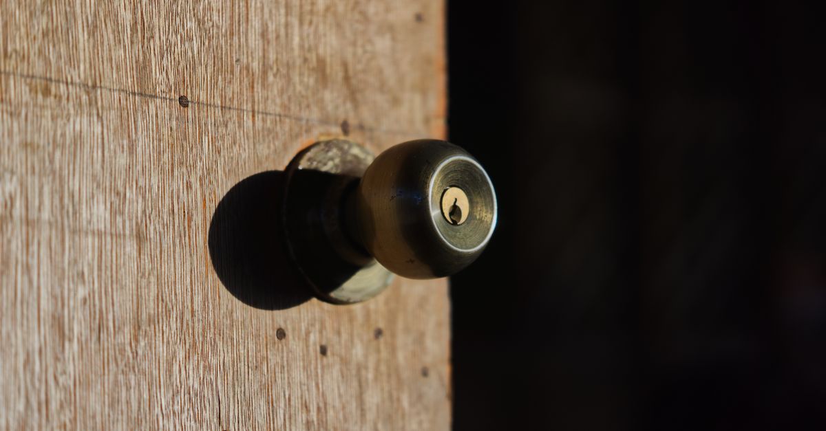 locksmith service technician — Shirleylocksmithpro